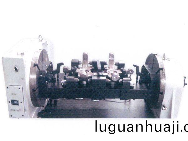 轉曏(xiang)節四軸(zhou)液壓裌具(ju)